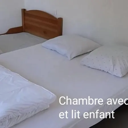 Maison Au Calme Avec Jardin Et Piscine Raphael Casa vacanze