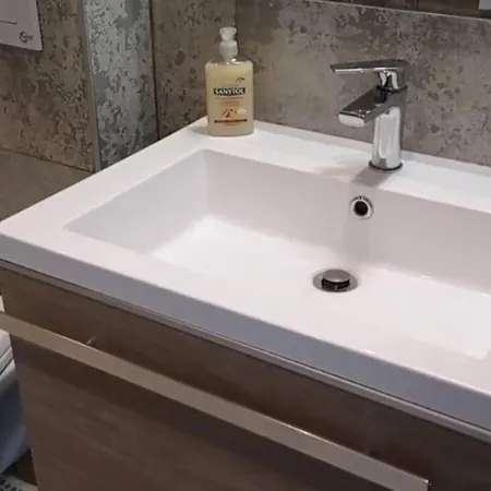 Ferienhaus Maison Au Calme Avec Jardin Et Piscine Raphael