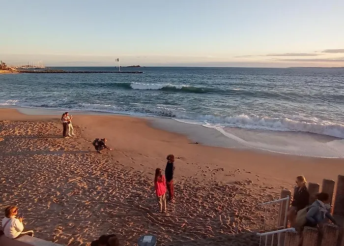 Maison Au Calme Avec Jardin Et Piscine Raphael Holiday home *