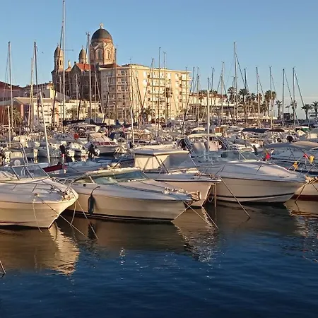 Maison Au Calme Avec Jardin Et Piscine Raphael