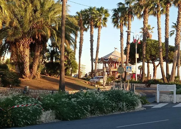 Maison Au Calme Avec Jardin Et Piscine Raphael *