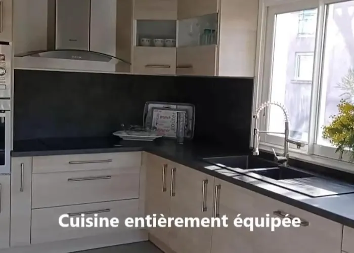 Maison Au Calme Avec Jardin Et Piscine Raphaël Hébergement de vacances *