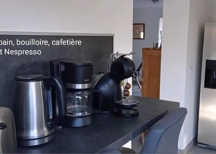 別荘 Maison Au Calme Avec Jardin Et Piscine Raphael Saint-Raphaël